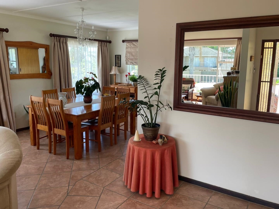 4 Bedroom Property for Sale in Beacon Bay Eastern Cape